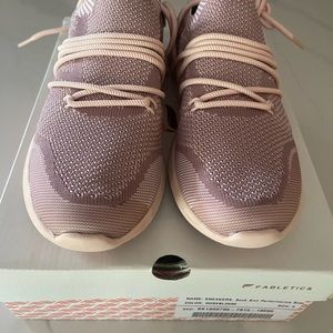 Fabletics Sock knit sneakers